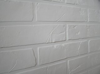 Штукатурка стены с эффектом кирпичной кладки